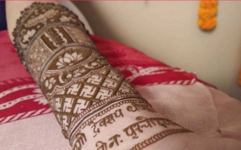 Lalit Mehandi Artists