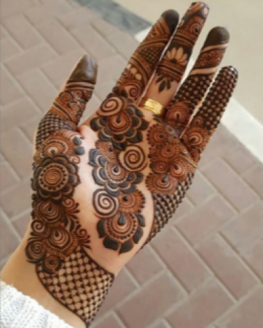 Akash Mehendi Art