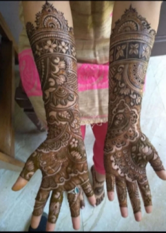 Akash Mehendi Art