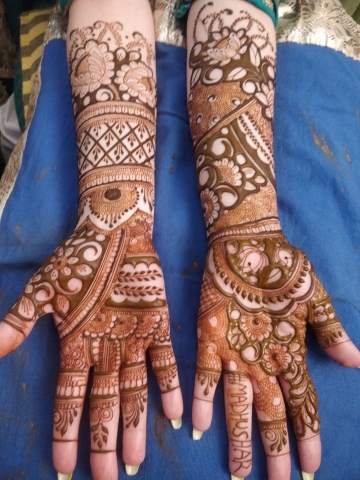 Mehandi Artist in Noida