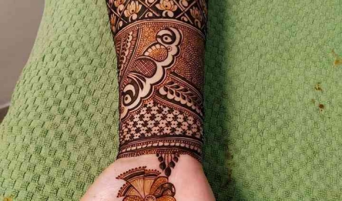 Ravi Mehndi Artist