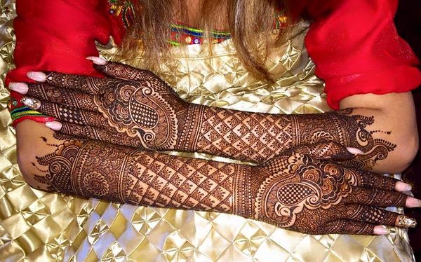 111 Latest Bridal Mehndi Designs That Will Leave you Breathless || Get  Inspired By These Hand & Feet Bridal Henna Designs | Bling Sparkle