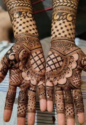 Ashi Mehendi Art