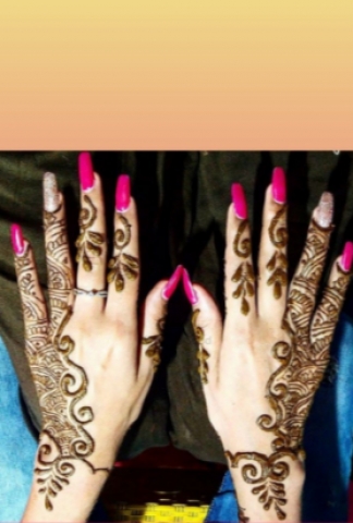 Monica Pawar Mehendi Artist