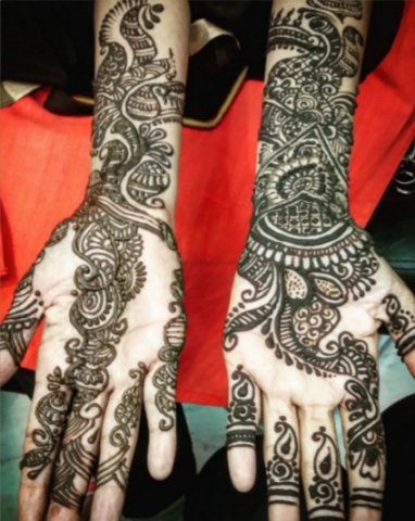 Monica Pawar Mehendi Artist