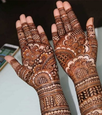 Mantu Mehandi Artist