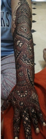 Mehendi Artist Saumya