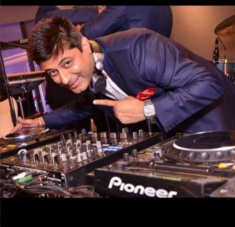 Dj Deepak