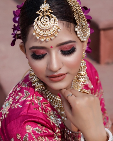 Inztyla MakeUp Studio N Unisex