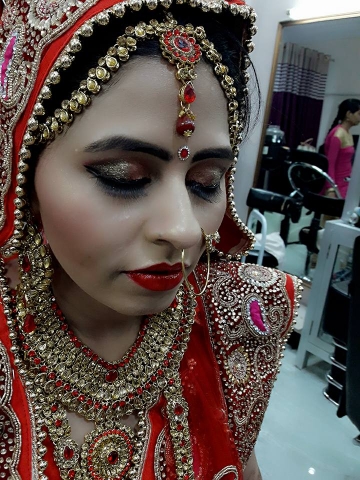 Makeup by Aishwarya