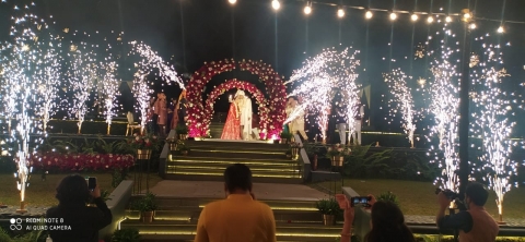 Sparkling Treasure Pyro-Tech