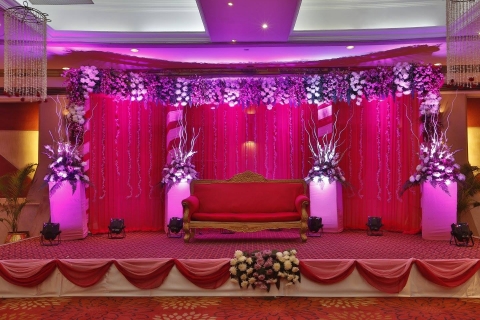 Maze Events Decor