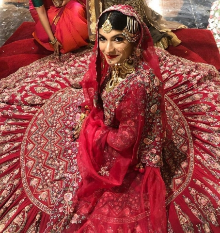 Divyani Professional Make up a