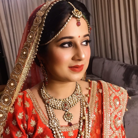 esha shukla makeup artist