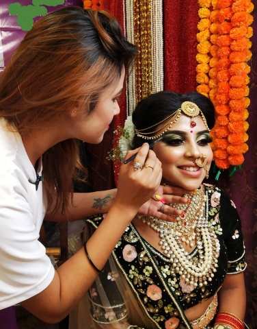 Glorie the Makeover Studio