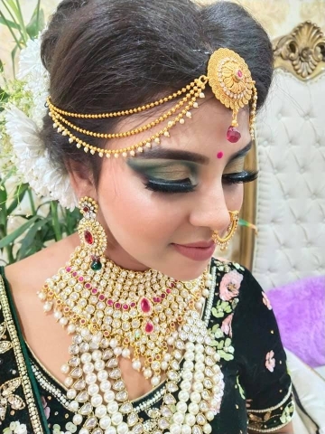 Glorie the Makeover Studio