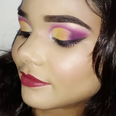 Deepti Officially Makeup Artist
