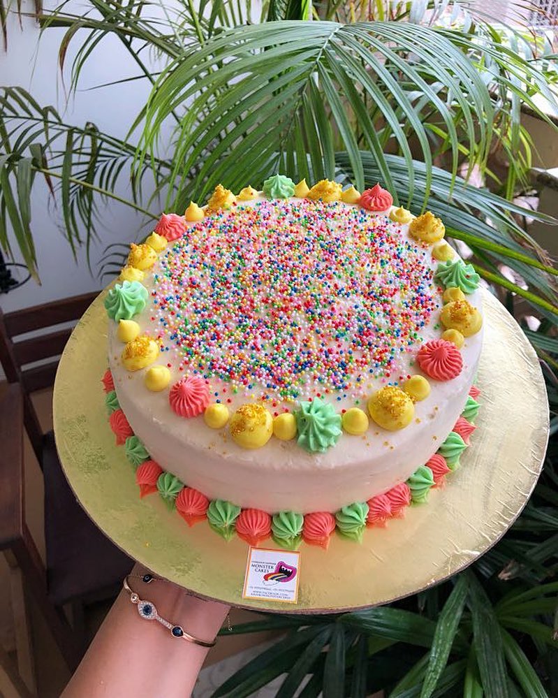6 Months Birthday Cake - Half Shape Cake for Boys and Girls - Designer Cake  in Gurgaon – Creme Castle