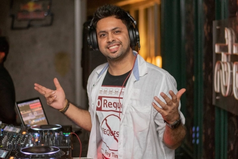 Ashwin Bhatia - Karaoke Jockey