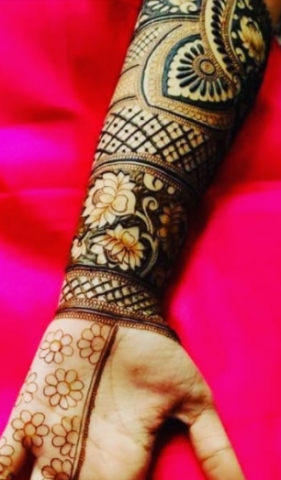 Pramod Mehandi Artist