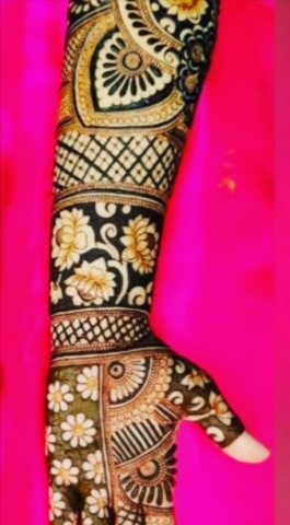 Pramod Mehandi Artist