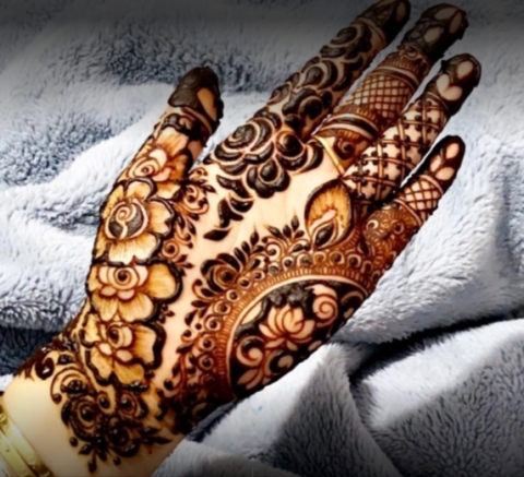 Maseera Mehendi Artist