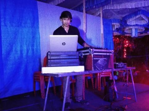 DJ Shatru