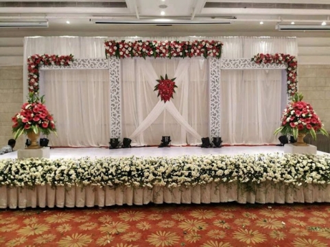 S S Flower Decoration