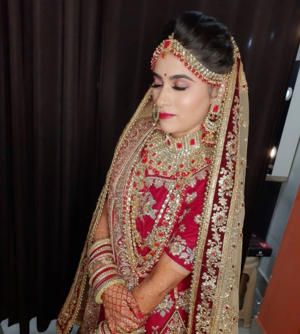 Anjali James Makeup Hair Artis