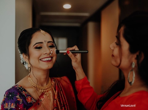 Tanaya Shetye Makeup Artist3