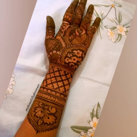Mehandi by Kamna
