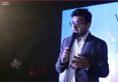 Anchor Nitish Sharma