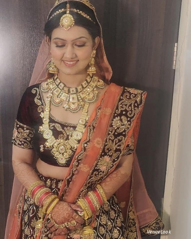 Kirti Gandhi Makeup and Hair1