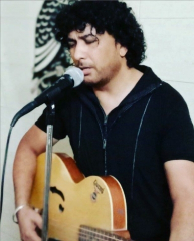 Singer Lucky Gandhi