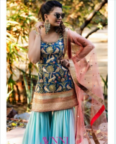 Avnni Kapur Clothing Line