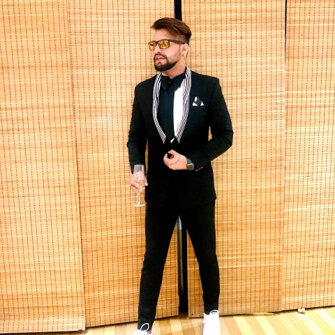 Groom Studio Sherwani