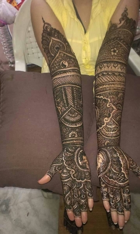 Shubham Mehandi Wala
