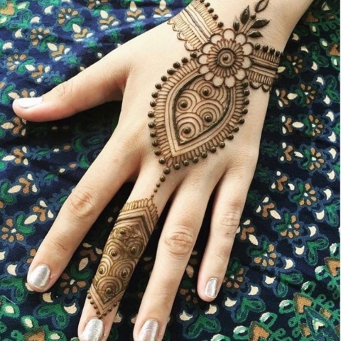 Khushi Shah Bridal Mehendi Art
