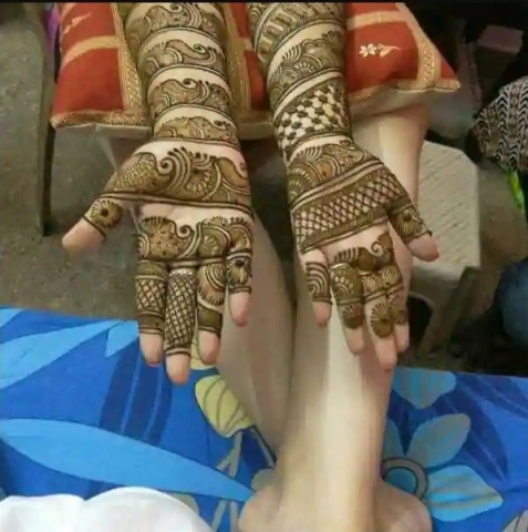 Raj Mehandi Artist