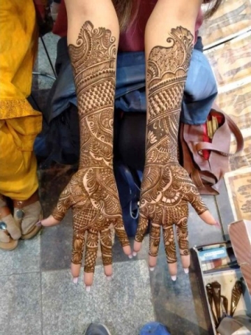 Gopal Mehandi Desiner