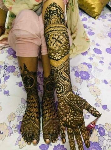 Gurukul Mehendi Artist