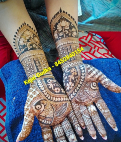 Kejal Gudka Mehndi Artist
