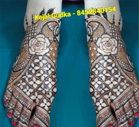 Kejal Gudka Mehndi Artist