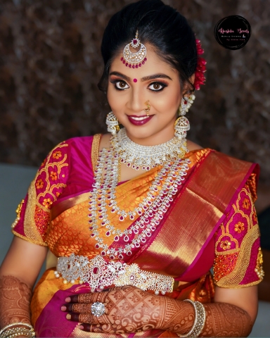 Khushika Secrets Makeup Artist