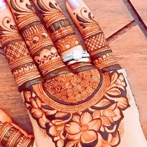 Aryan Mahendi Arts	