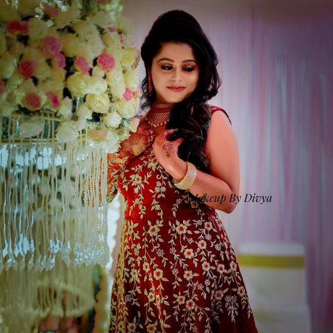 Makeup Artist Divya