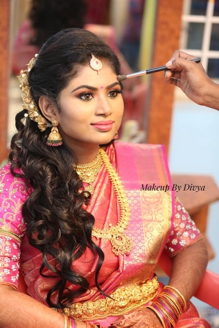 Makeup Artist Divya