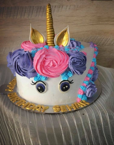 Luckys Bakery and Patisserie