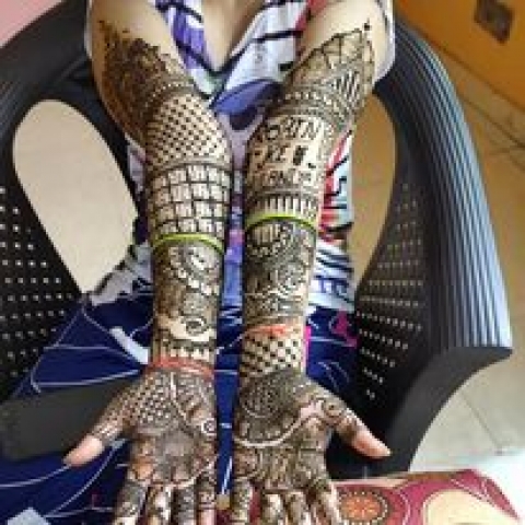 Munesh Mehndi	