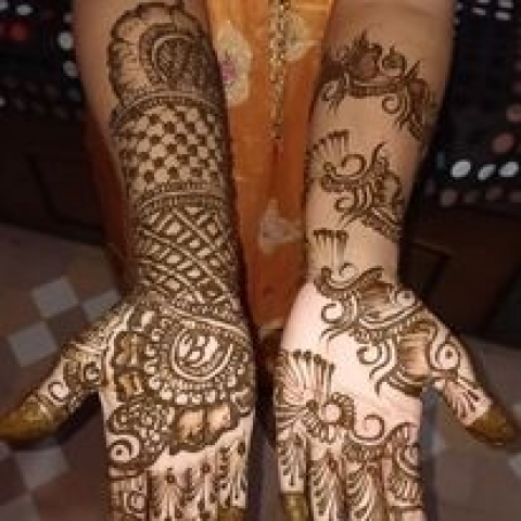 Munesh Mehndi